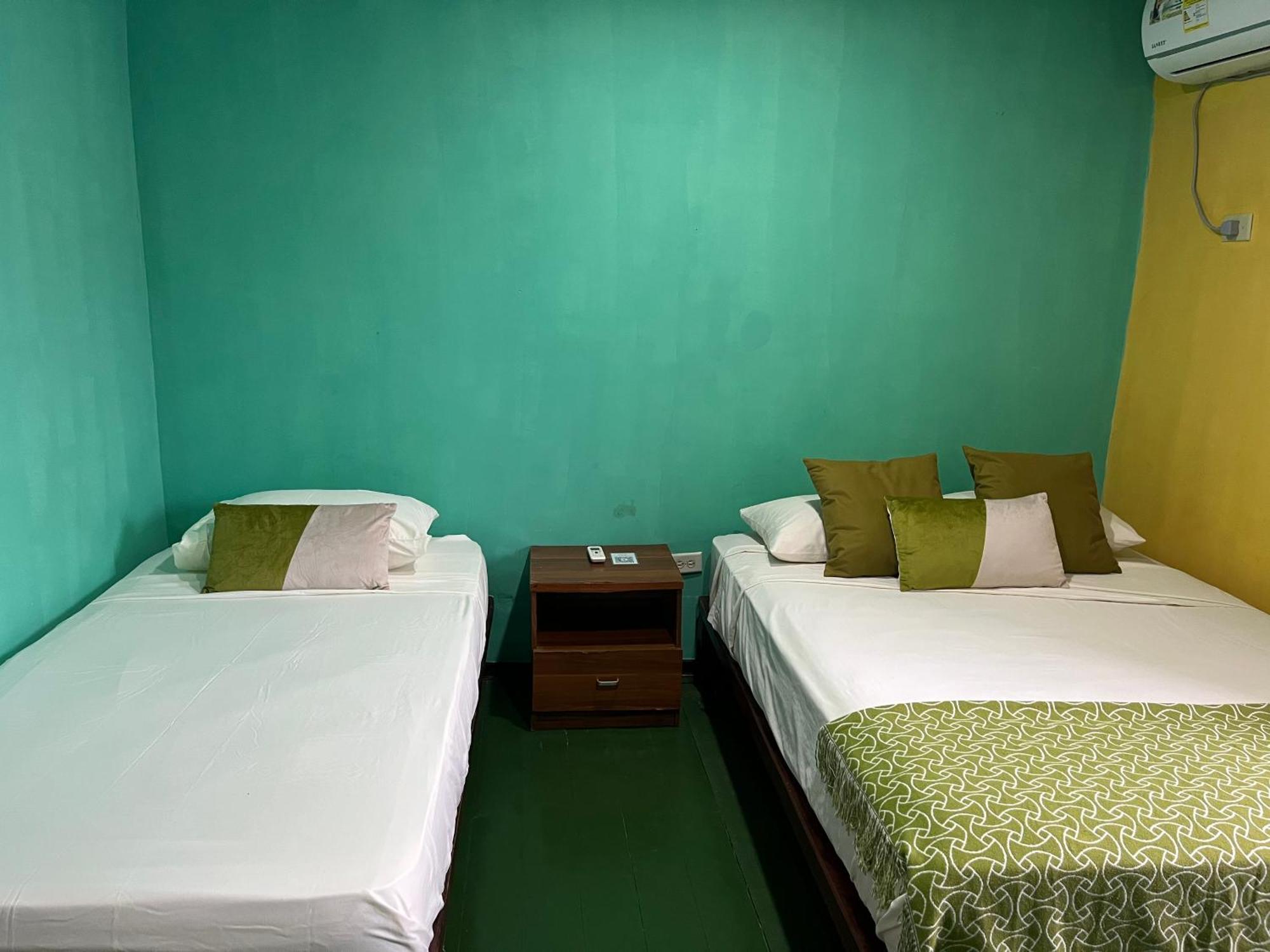 Hostal Cay Bastimentos Esterno foto
