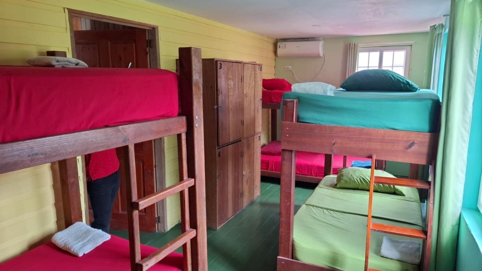 Hostal Cay Bastimentos Esterno foto